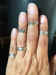 Leaf Midi ring, sterling silver midi ring, flower toe ring, boho midi ring, silver toe ring, adjustable midi and toe ring, pinki silver