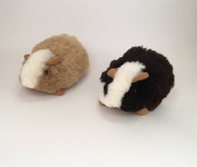 Load image into Gallery viewer, Guinea Pig Toy/Ornament, perfect for birthday or Christmas present made of alpaca wool fur, Peruvian Guinea Pig