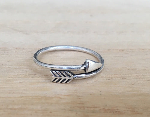 Arrow sterling silver ring, Adjustable cupid's arrow sterling silver ring, Gift for her, Gift for him, Boho silver ring, Thumb silver ring