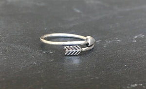 Arrow sterling silver ring, Adjustable cupid's arrow sterling silver ring, Gift for her, Gift for him, Boho silver ring, Thumb silver ring