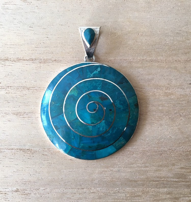 Pachamama silver pendant, Chrysocola pendant, Peruvian silver pendant, Inca Sun silver pendant, Green pendant