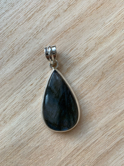 Labradorite silver pendant, Teardrop Labradorite pendant, labradorite Jewellery Perfect gift for her, St Valentine gift