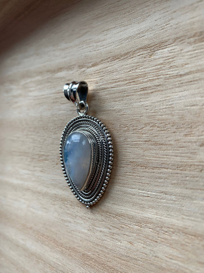 Moonstone silver pendant, Teardrop Rainbow Moonstone pendant, Moonstone, Moonstone necklace, Moonstone birthstone