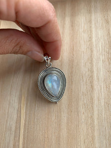 Moonstone silver pendant, Teardrop Rainbow Moonstone pendant, Moonstone, Moonstone necklace, Moonstone birthstone