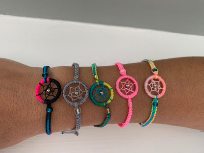 60 Dreamcatcher Friendship Bracelets