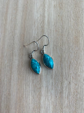 Load image into Gallery viewer, Turquoise silver earrings Oval